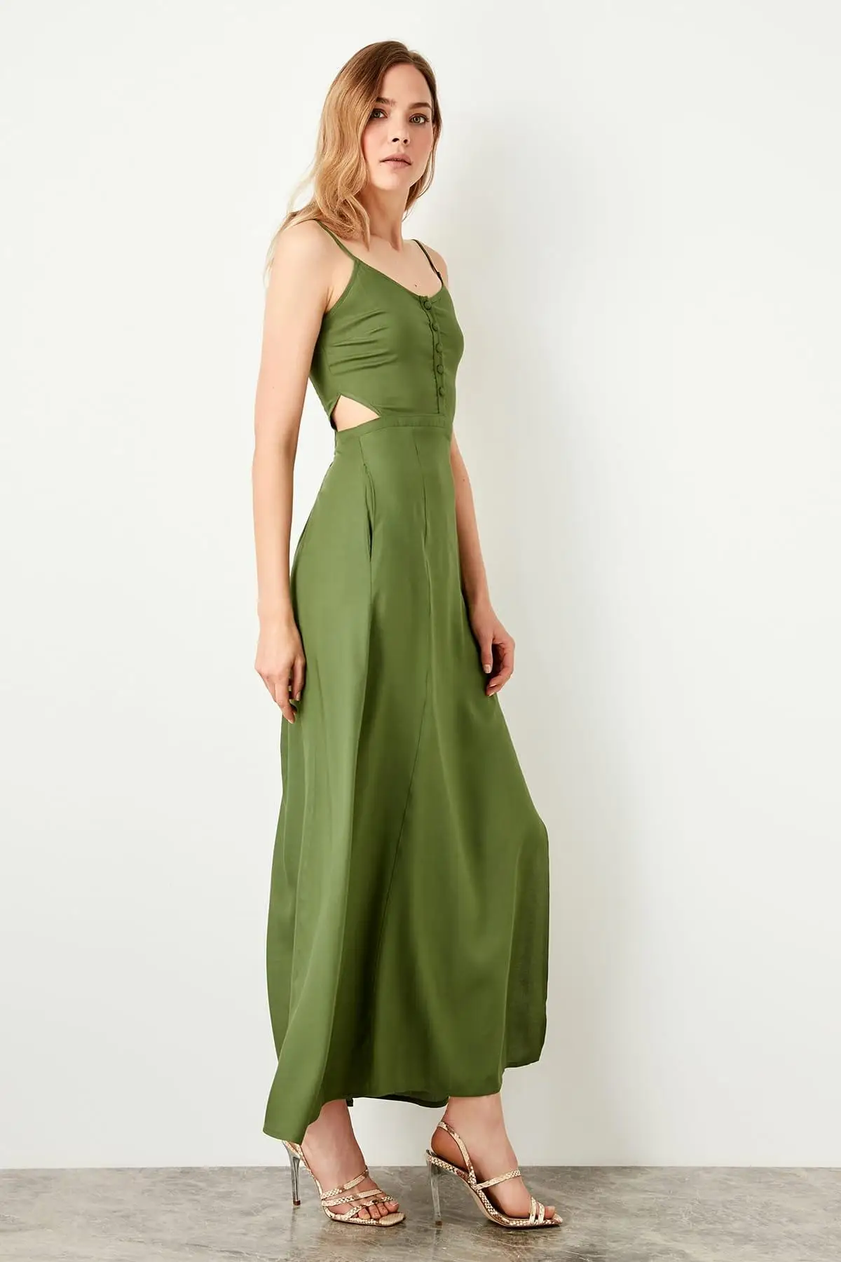 

Trendyol Olive Green Button Detail Dress TWOSS19EH0142