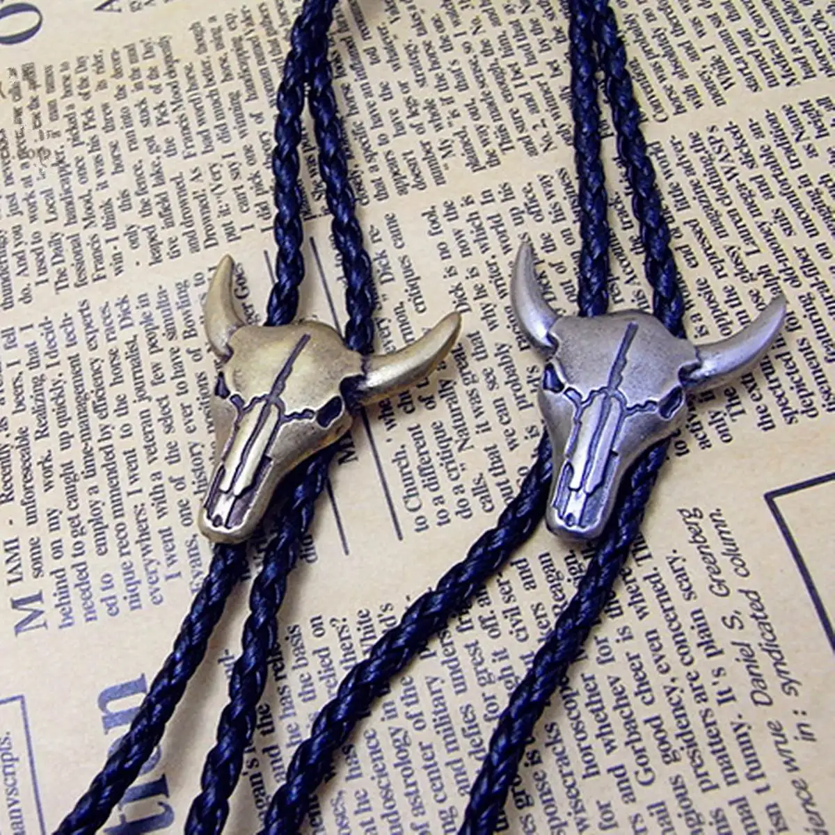 New Men Metal Head Bolo Tie OX Buffalo Dance Rodeo Western Cowboy Bronze Necktie Western Texas Longhorn Leather Rope Bola Tie
New Men Metal Head Bolo Tie OX Buffalo Dance Rodeo Western Cowboy Bronze Necktie Western Texas Longhorn Leather Rope Bola Tie