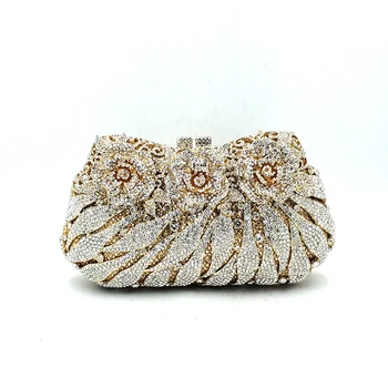 Vintage women evening party clutches bag bridal wedding diamonds bag rhinestone accessories rose flower crystal bag purses
Vintage women evening party clutches bag bridal wedding diamonds bag rhinestone accessories rose flower crystal bag purses