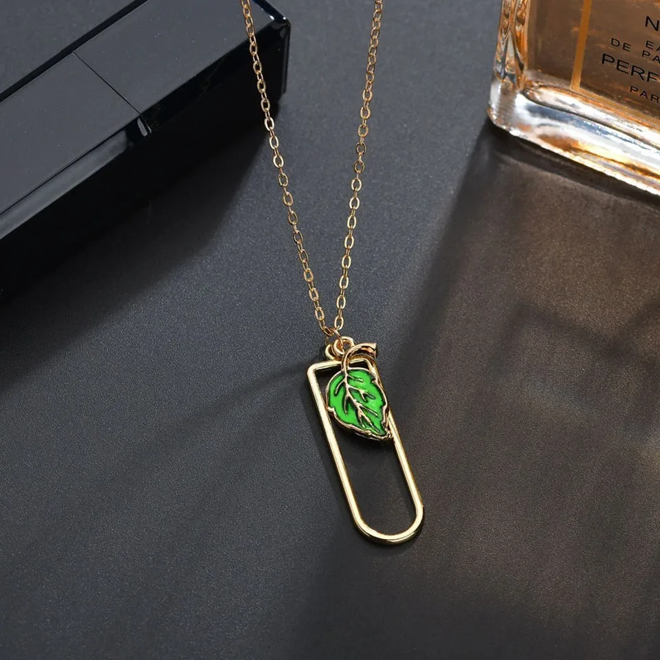 Women Elegant Colorful Leaves Pendant Necklaces High Quality Handmade Necklaces For Women Fashion Decoration Necklaces
Women Elegant Colorful Leaves Pendant Necklaces High Quality Handmade Necklaces For Women Fashion Decoration Necklaces
