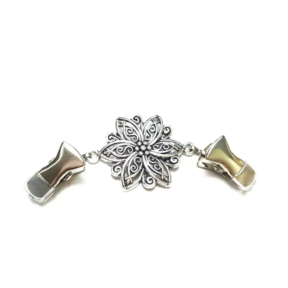 1pc Alloy Women Cardigan Clip Clothing Pins Sewing Clips Winter Scarf Clasps Charms Decoration Charm Gift
1pc Alloy Women Cardigan Clip Clothing Pins Sewing Clips Winter Scarf Clasps Charms Decoration Charm Gift