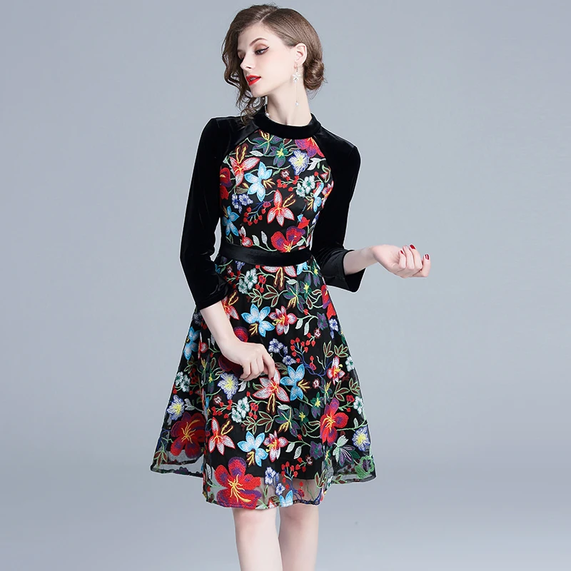 Retro Velvet Flower Embroidery Black Dress 2019 Spring Summer Women Party Vestido Invierno Mujer Runway Dress Lace Tulle Mini
Retro Velvet Flower Embroidery Black Dress 2019 Spring Summer Women Party Vestido Invierno Mujer Runway Dress Lace Tulle Mini