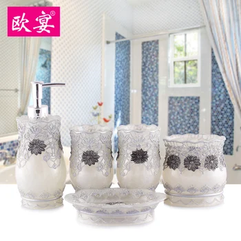 European dinner set of five sets of bathroom accessories European simple wash toilet wedding gift
European dinner set of five sets of bathroom accessories European simple wash toilet wedding gift