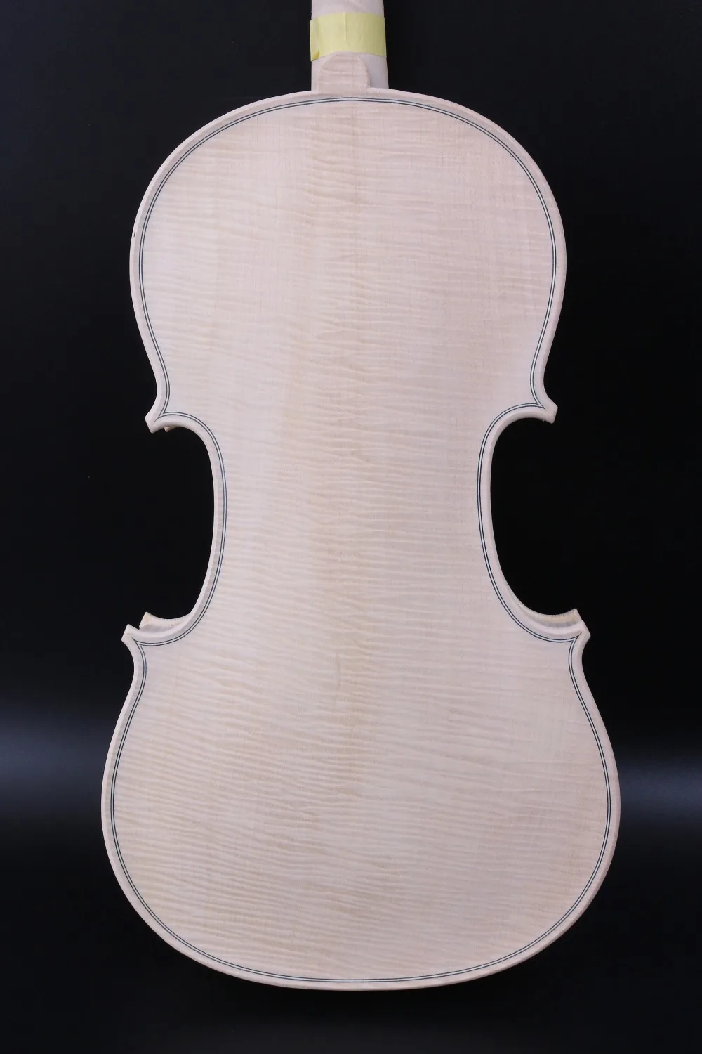 4/4 Full Size Violin , Flame Maple Spruce wood top. One piece wood made. 3134
4/4 Full Size Violin , Flame Maple Spruce wood top. One piece wood made. 3134