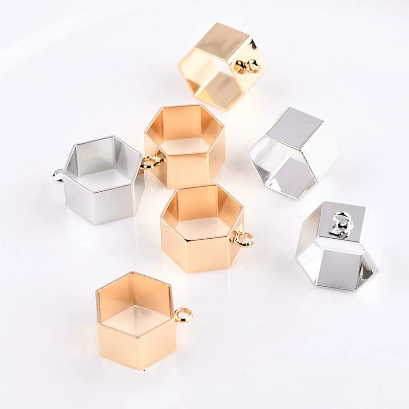 DIY handmade materials brass environmental protection electroplating tape hanging hexagonal geometric figure jewelry accessories
DIY handmade materials brass environmental protection electroplating tape hanging hexagonal geometric figure jewelry accessories