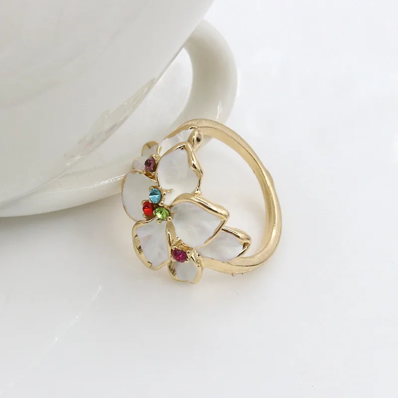 2347585418_2130544268