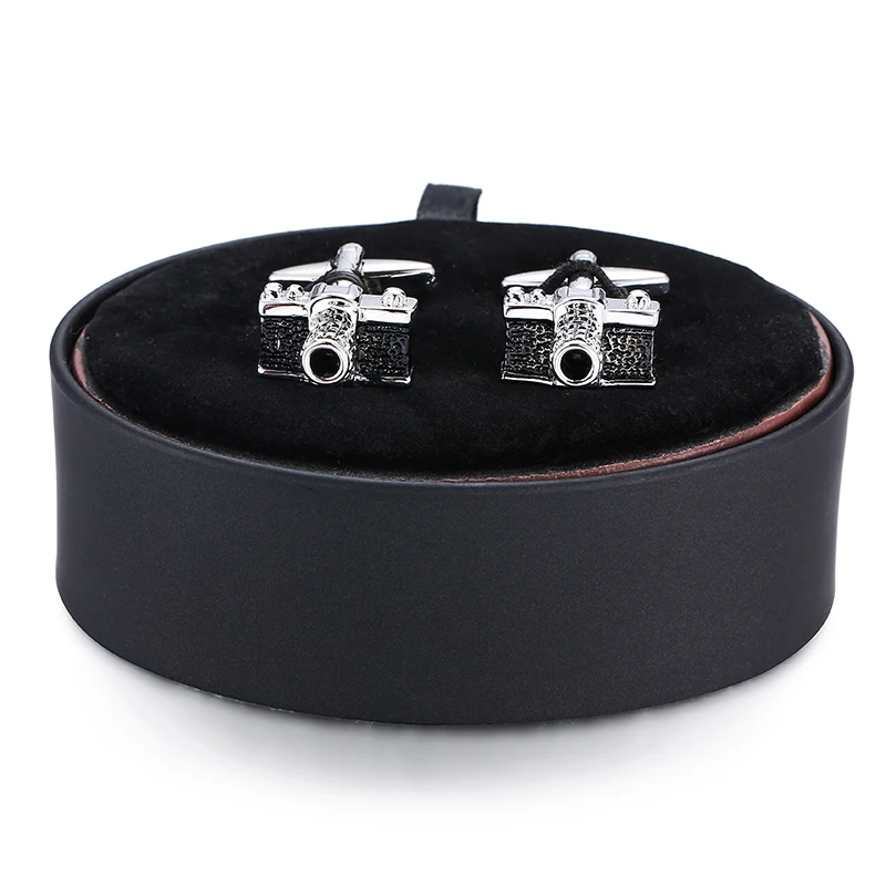 DY a set high quality Black Silvery camera Cufflinks Cufflinks black leather box men French shirt Cufflinks box set
DY a set high quality Black Silvery camera Cufflinks Cufflinks black leather box men French shirt Cufflinks box set
