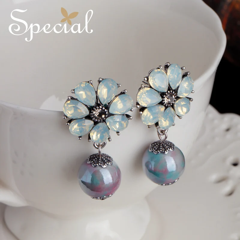 Special Fashion Ceramic Beads Stud Earrings Champagne Ear Pins Ear Clips Vintage Waterdrop Jewelry Gifts for Women S1746E
Special Fashion Ceramic Beads Stud Earrings Champagne Ear Pins Ear Clips Vintage Waterdrop Jewelry Gifts for Women S1746E