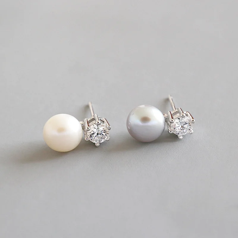 CUTE 7.5MM SMALL Authentic 925 Sterling silver White/Grey Round Freshwater pearl &Zirconia AAA+ Stud earrings FINE jEWELRY E508
CUTE 7.5MM SMALL Authentic 925 Sterling silver White/Grey Round Freshwater pearl &Zirconia AAA+ Stud earrings FINE jEWELRY E508