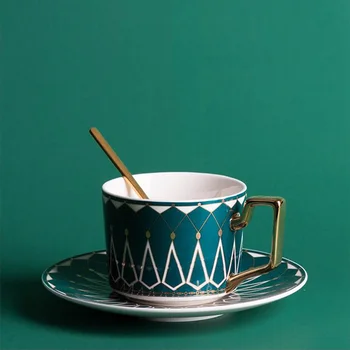 Royal Style Golden Top Grade Bone China Coffee Cup Elegant European Tea Cup Set And Saucer Afternoon Tea Teacup Nice Gift
Royal Style Golden Top Grade Bone China Coffee Cup Elegant European Tea Cup Set And Saucer Afternoon Tea Teacup Nice Gift