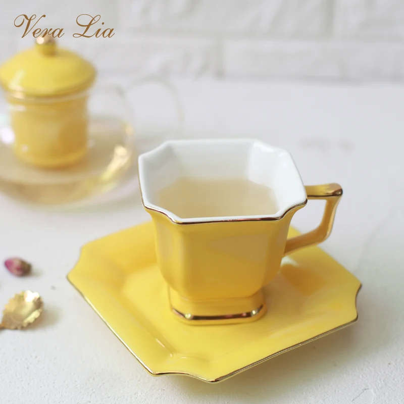 Ceramic English afternoon tea set simple and elegant creation, home tea cup European style coffee cup Dish Set
Ceramic English afternoon tea set simple and elegant creation, home tea cup European style coffee cup Dish Set