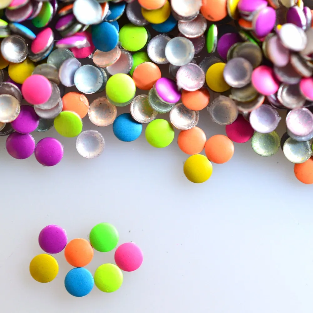 1000pcs/pack 2x2mm Nail Art Round Tiny Rivet Studs for Nails Sticker NEW Mixed Colors Rhinestones Nail Art Decorations NC220
1000pcs/pack 2x2mm Nail Art Round Tiny Rivet Studs for Nails Sticker NEW Mixed Colors Rhinestones Nail Art Decorations NC220