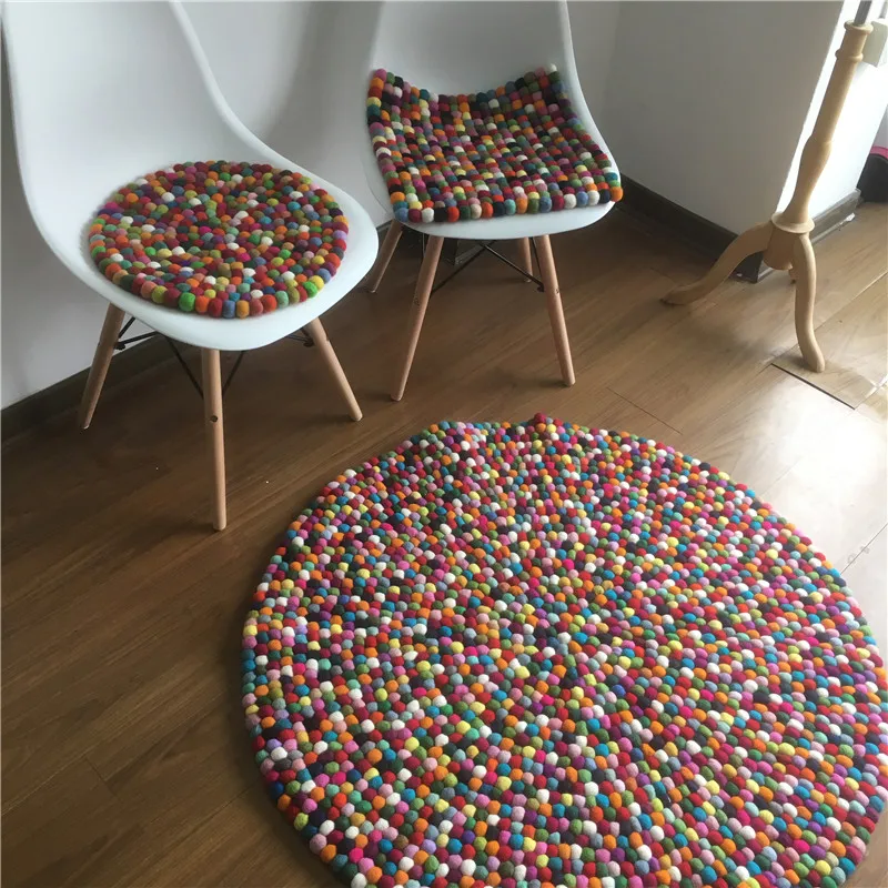 Nepal baize manual color square or round ball ball sitting room carpet mat cushion cushion car mat 40 cm
Nepal baize manual color square or round ball ball sitting room carpet mat cushion cushion car mat 40 cm