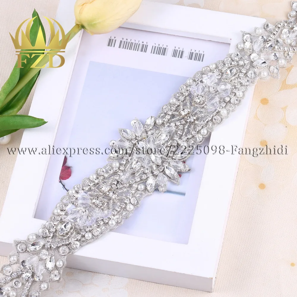 1 piece Iron On Glass Rhinestone Crysta Applique Bridal Wedding Waist Belt Applique Trimming DIY Craft Flatback Strass Diamante
1 piece Iron On Glass Rhinestone Crysta Applique Bridal Wedding Waist Belt Applique Trimming DIY Craft Flatback Strass Diamante