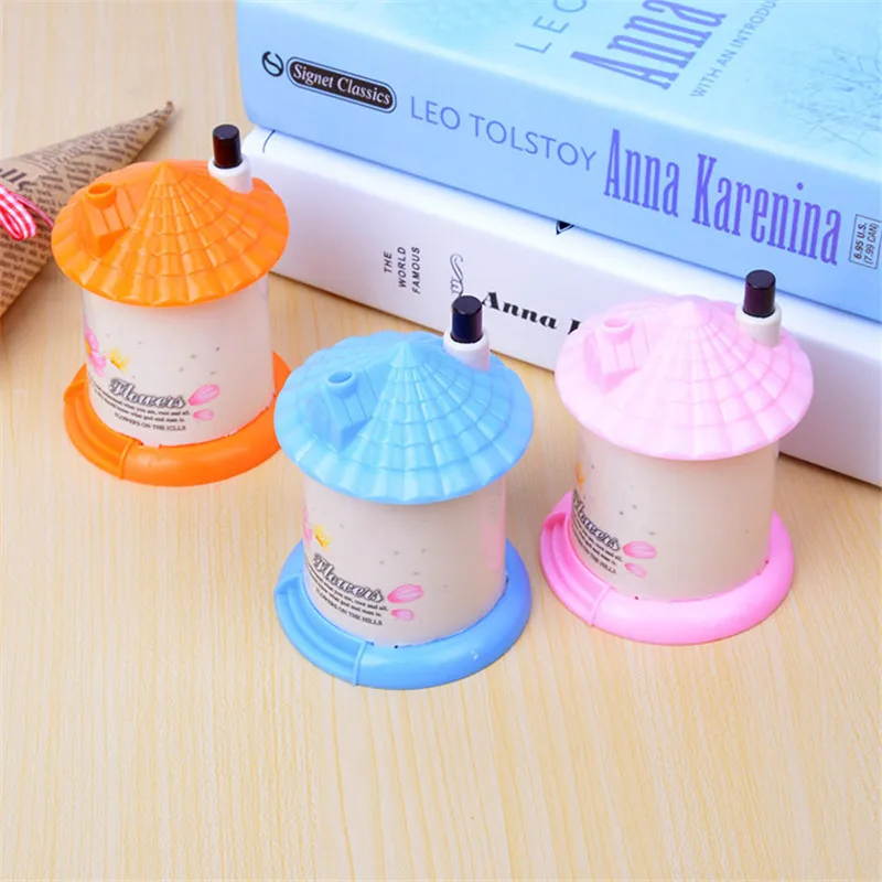 1 PCS Automatic Candy Color Toothpick Box Plastic Portable Holder For Toothpick House Shaped Toothpick Holder Color Random
1 PCS Automatic Candy Color Toothpick Box Plastic Portable Holder For Toothpick House Shaped Toothpick Holder Color Random