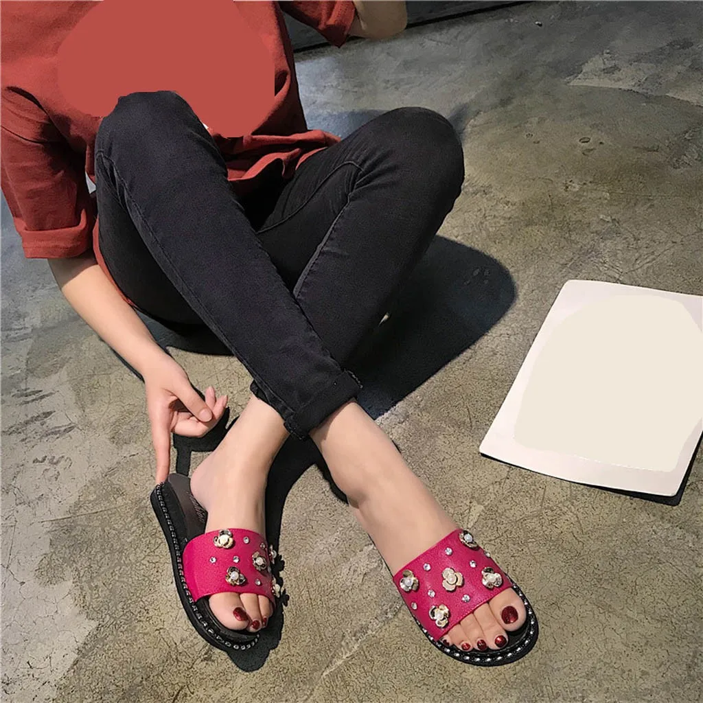 Summer Women Slippers 2019 Fashion Sequins Flat Slippers Women Shoes Flowers Slides Beach Slippers Shoes Flat Sandals
Summer Women Slippers 2019 Fashion Sequins Flat Slippers Women Shoes Flowers Slides Beach Slippers Shoes Flat Sandals