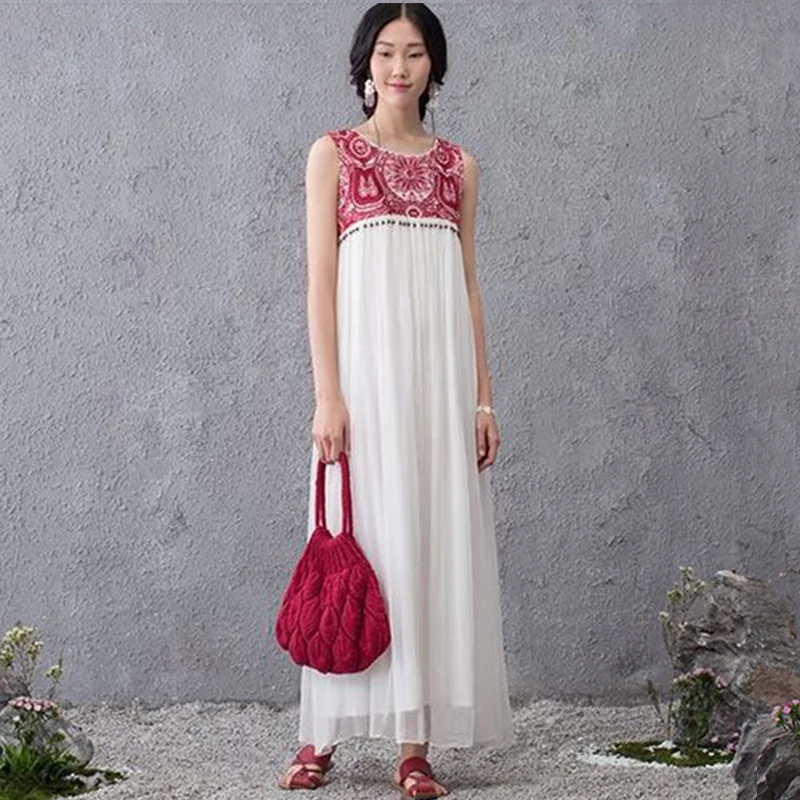 Dress 2016 Fashion Women Summer Chiffon Splice Dresses Print White Embroidery Robe Maxi Dress Plus Size Long Vintage Dress D06
Dress 2016 Fashion Women Summer Chiffon Splice Dresses Print White Embroidery Robe Maxi Dress Plus Size Long Vintage Dress D06
