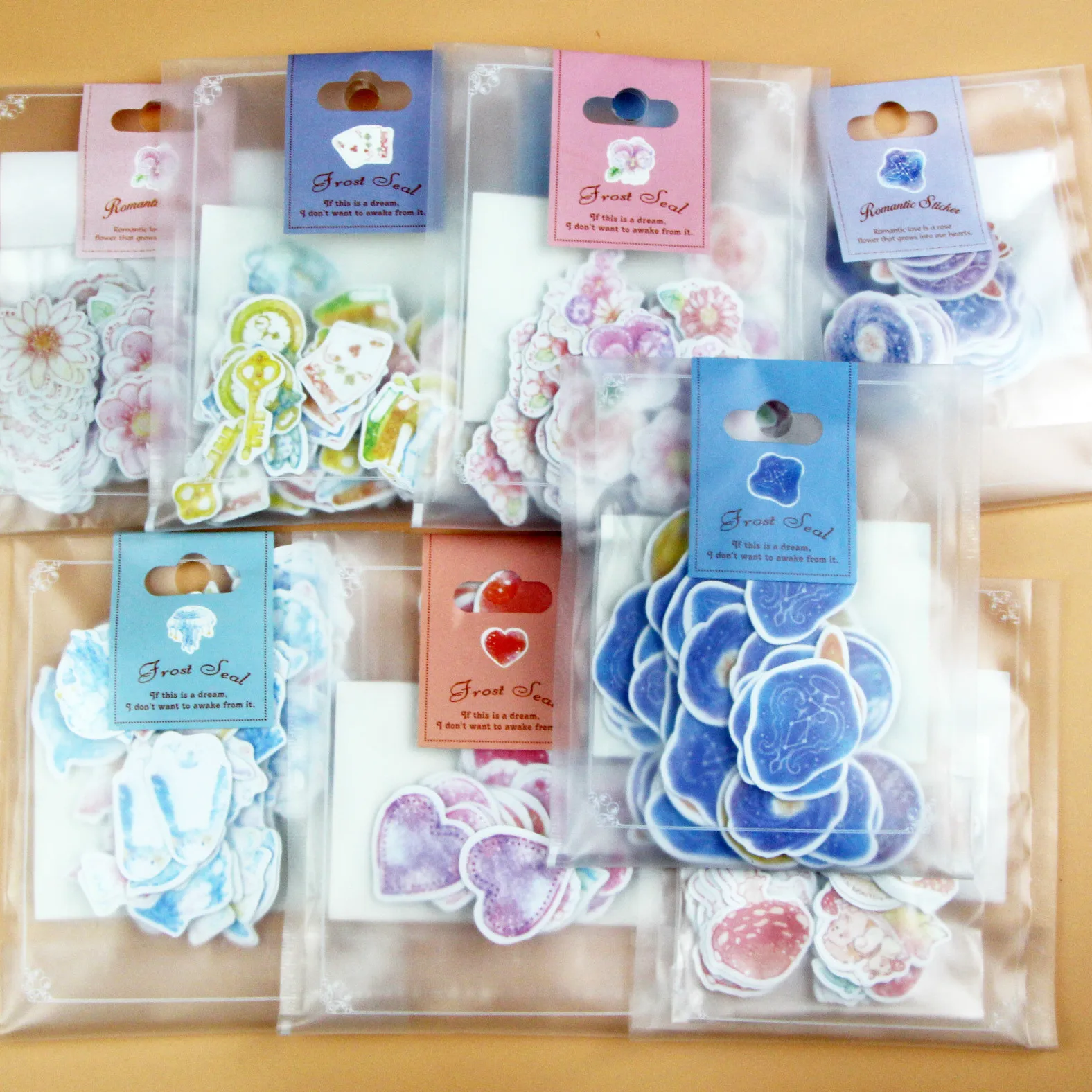 70Pieces / Lot Hand-painted Watercolor Paper Stickers Hand Account hand-decorated Decorative Stickers Bag Sanrio Sticker Flakes
70Pieces / Lot Hand-painted Watercolor Paper Stickers Hand Account hand-decorated Decorative Stickers Bag Sanrio Sticker Flakes