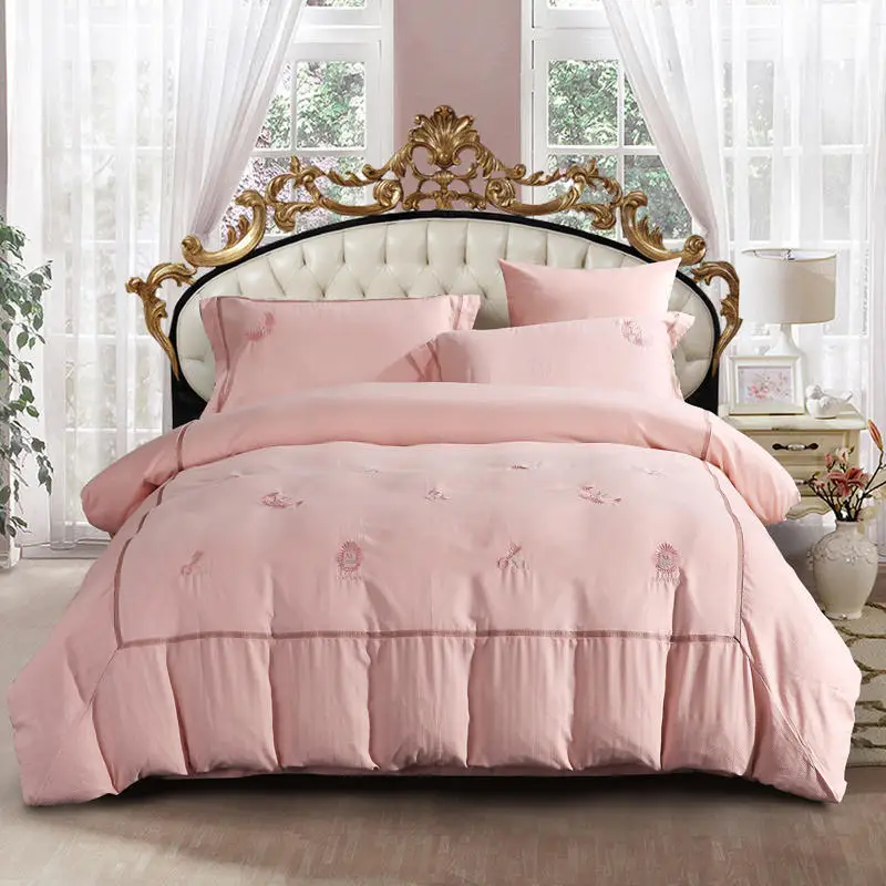 Jacquard weave Bedding Set Embroidery Bed Set Queen King Size Bed Sheet Light pink Jadeite Duvet Cover Set pillowcase Bed Linen
Jacquard weave Bedding Set Embroidery Bed Set Queen King Size Bed Sheet Light pink Jadeite Duvet Cover Set pillowcase Bed Linen