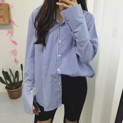 Simple Casual Long Sleeve Button Line Turn Down Collar Blue White Striped Loose Oversize Button Line Female Women Shirts
Simple Casual Long Sleeve Button Line Turn Down Collar Blue White Striped Loose Oversize Button Line Female Women Shirts