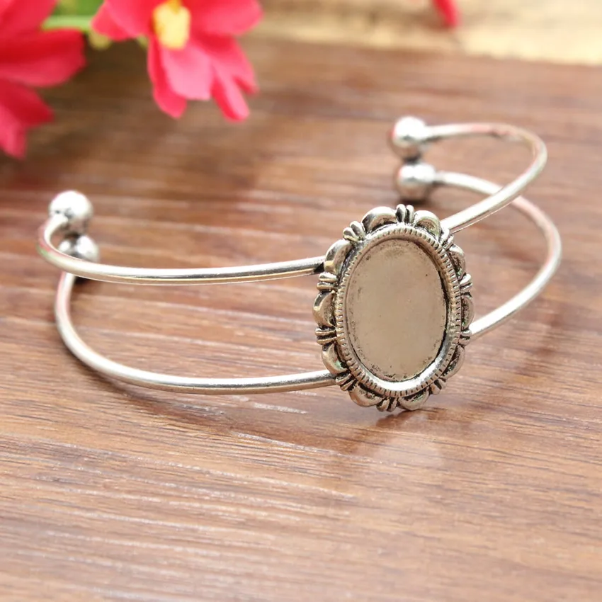 Fit 13x18mm Cabochons Vintage Copper Oval Blank Setting Bezel Base Cabochon Bracelet Base For DIY Bangle 2pcs/lot K05324
Fit 13x18mm Cabochons Vintage Copper Oval Blank Setting Bezel Base Cabochon Bracelet Base For DIY Bangle 2pcs/lot K05324