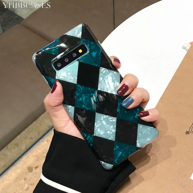 YHBBCASES Retro Rhombus Grid Soft Cases For Samsung Galaxy S8 S9 S10 Plus Fashion Conch Shell Phone Cover For Samsung Note 8 9
YHBBCASES Retro Rhombus Grid Soft Cases For Samsung Galaxy S8 S9 S10 Plus Fashion Conch Shell Phone Cover For Samsung Note 8 9