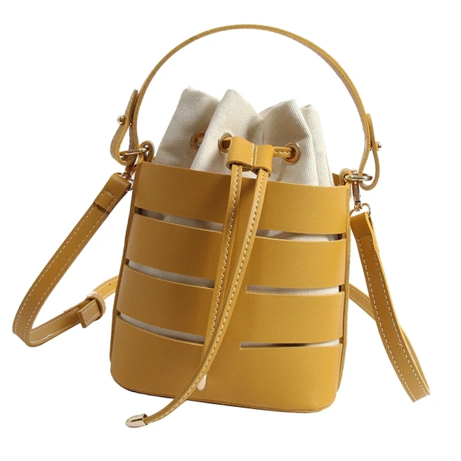 2019 Fashion Hollow Out Chains Women small Bags Brand PU Leather Bucket Shoulder Crossbody bag Female Casual totes Purses
2019 Fashion Hollow Out Chains Women small Bags Brand PU Leather Bucket Shoulder Crossbody bag Female Casual totes Purses