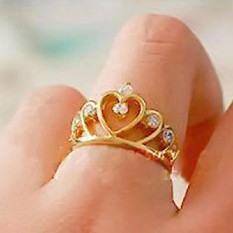 Women Crystal Rhinestone Crown Rings Party Jewelry Gold Color Hollow Heart Love Finger Rings anillos anel
Women Crystal Rhinestone Crown Rings Party Jewelry Gold Color Hollow Heart Love Finger Rings anillos anel