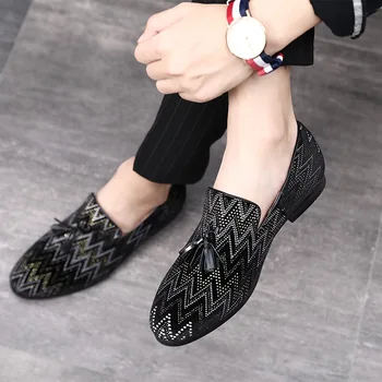 2020 Tassel Loafer Formal Shoes Male Footwear Size 37-48 Men's Casual Leather Wedding Party Dress Shoes Slip On Pointed Toe
2020 Tassel Loafer Formal Shoes Male Footwear Size 37-48 Men's Casual Leather Wedding Party Dress Shoes Slip On Pointed Toe