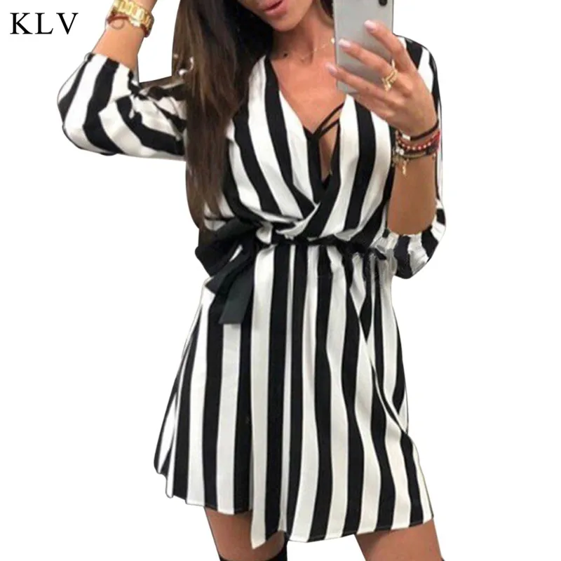 KLV 2018 Fashion Womens Sexy Black White Striped V-Neck Dress Loose Beach Casual Summer Party New
KLV 2018 Fashion Womens Sexy Black White Striped V-Neck Dress Loose Beach Casual Summer Party New