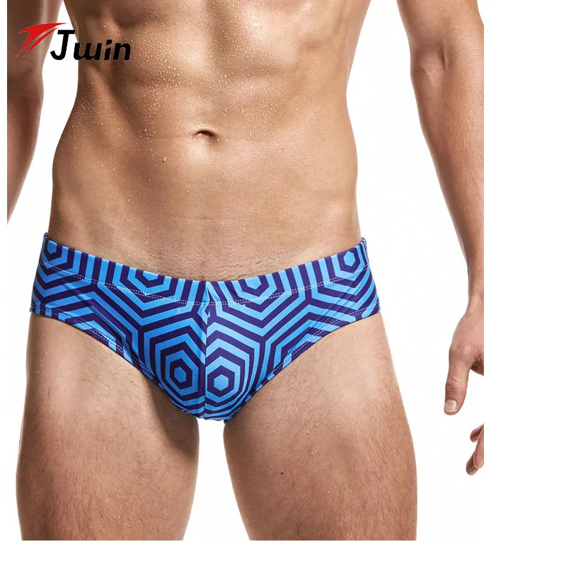 Swimming Camouflage Swim Trunks Sexy Low Waist Swimming Briefs Swimwear Boxers Patchwork Color Hot Sell Summer Swimwear Men
Swimming Camouflage Swim Trunks Sexy Low Waist Swimming Briefs Swimwear Boxers Patchwork Color Hot Sell Summer Swimwear Men