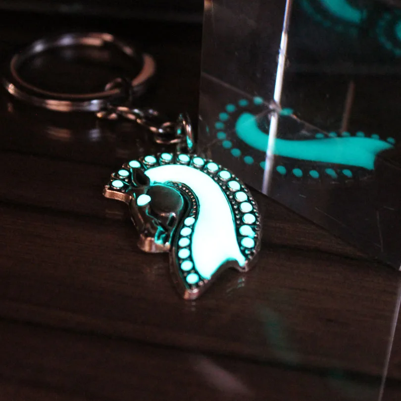 Glowing horse keychain Horse head keychain knight key ring GLOW in the DARK Luminous keychain Pendants
Glowing horse keychain Horse head keychain knight key ring GLOW in the DARK Luminous keychain Pendants