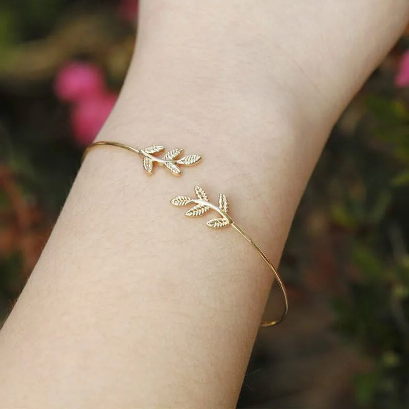 2019 New Leaves Opening Alloy Cuff Bracelets for Women Gold Silver Color Bracelets Female Jewelry
2019 New Leaves Opening Alloy Cuff Bracelets for Women Gold Silver Color Bracelets Female Jewelry