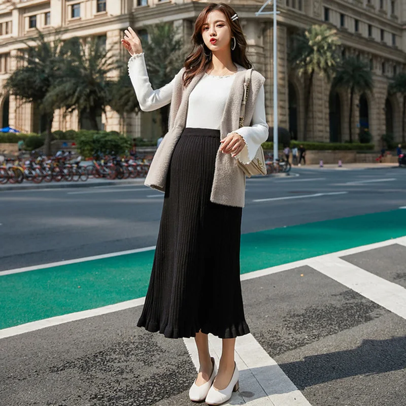 High Waist Elastic Belly Knitted Maternity Long Skirts Autumn Winter Elegant Plated Pregnancy Skirt for Pregnant Women Korean
High Waist Elastic Belly Knitted Maternity Long Skirts Autumn Winter Elegant Plated Pregnancy Skirt for Pregnant Women Korean