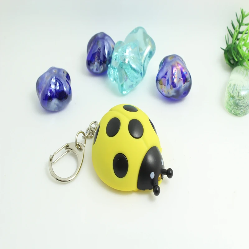 Seven Star Ladybug Keychain Key Ring Beetle Keychain LED Lights Keychains Sound Glowing Key Chain Pendant Accessories Gifts K011
Seven Star Ladybug Keychain Key Ring Beetle Keychain LED Lights Keychains Sound Glowing Key Chain Pendant Accessories Gifts K011