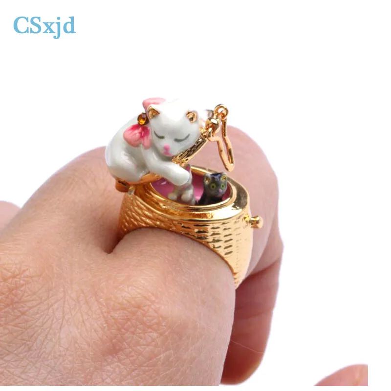 CSxjd New product selling luxury fashion Ring cute white cat a family lid can open the Rings of Women
CSxjd New product selling luxury fashion Ring cute white cat a family lid can open the Rings of Women