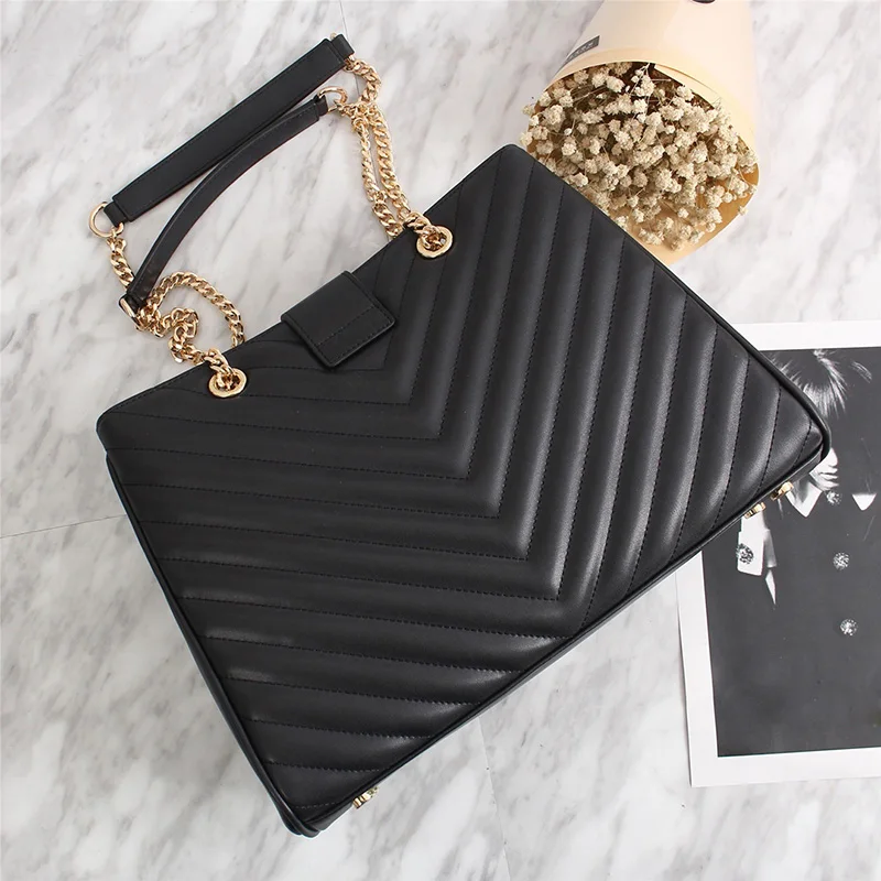 New Women's Handbags Real Leather Famous Brand Fashion Designer Shoulder Bag Female Crossbody Bags High Capacity Tote Bag
New Women's Handbags Real Leather Famous Brand Fashion Designer Shoulder Bag Female Crossbody Bags High Capacity Tote Bag