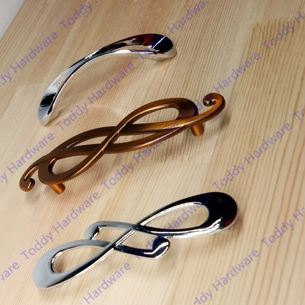 Hole CC 96mm Elegant elaborated 96mm furniture handles/pulls/knobs for doors/cabinets/drawers
Hole CC 96mm Elegant elaborated 96mm furniture handles/pulls/knobs for doors/cabinets/drawers