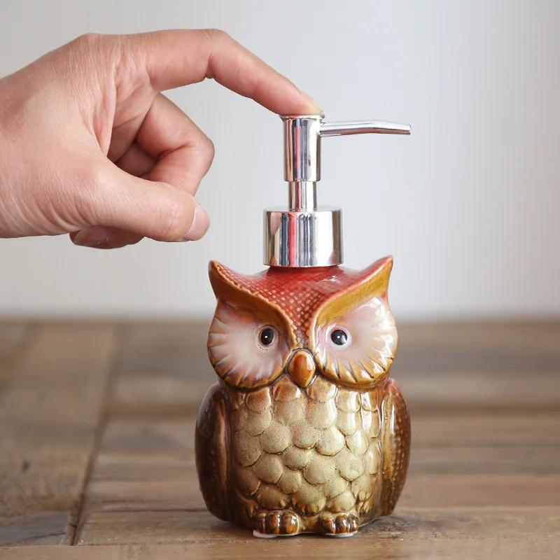 Exquisite Bathroom Soap Dispenser Handpainted Cute Owl Porcelain Lovely Decoration Collectible European Style Wash Ceramic
Exquisite Bathroom Soap Dispenser Handpainted Cute Owl Porcelain Lovely Decoration Collectible European Style Wash Ceramic