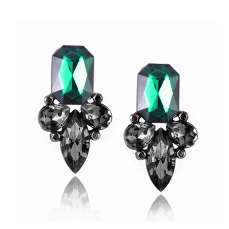 SexeMara Classic Vintage Earrings For Women Irregular Crystal Earrings Pendientes Duzzling Retro Brincos Pendientes Wholesale
SexeMara Classic Vintage Earrings For Women Irregular Crystal Earrings Pendientes Duzzling Retro Brincos Pendientes Wholesale