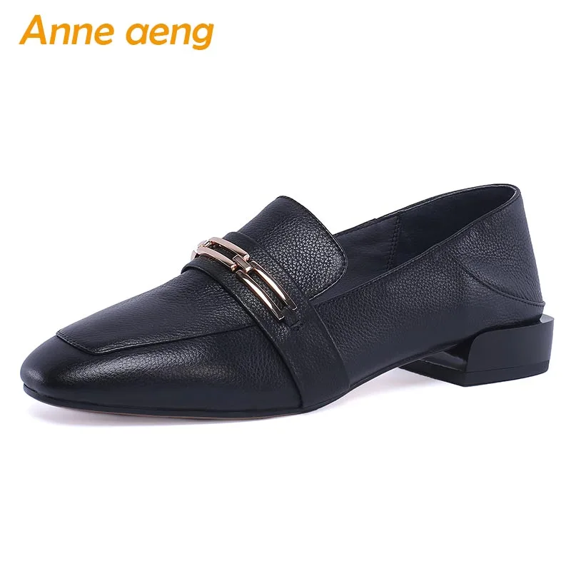 2019 New Spring Genuine Leather Women Pumps Low Heel Square Toe Metal Fashion Casual Women Cow Leather Shoes Black Loafers
2019 New Spring Genuine Leather Women Pumps Low Heel Square Toe Metal Fashion Casual Women Cow Leather Shoes Black Loafers