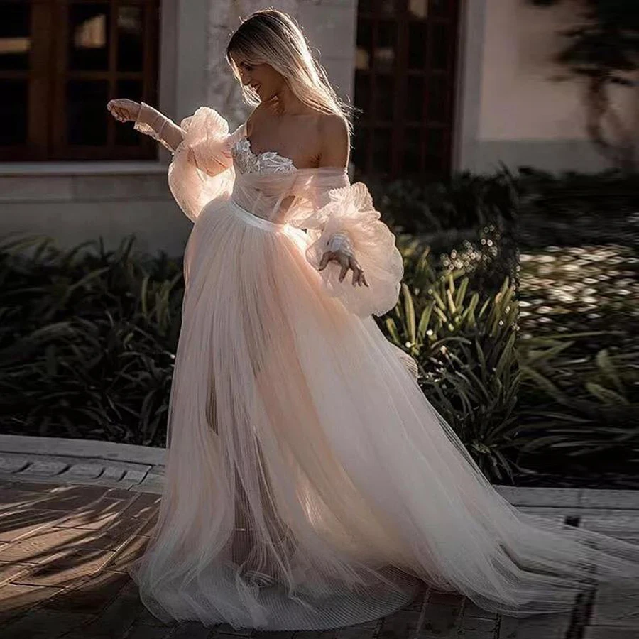 Off the Shoulder Long Sleeve Illusion Tulle Lace Strapless Wedding Dress with Belt Backless A-line Bridal Dress Vestido de Noiva
Off the Shoulder Long Sleeve Illusion Tulle Lace Strapless Wedding Dress with Belt Backless A-line Bridal Dress Vestido de Noiva