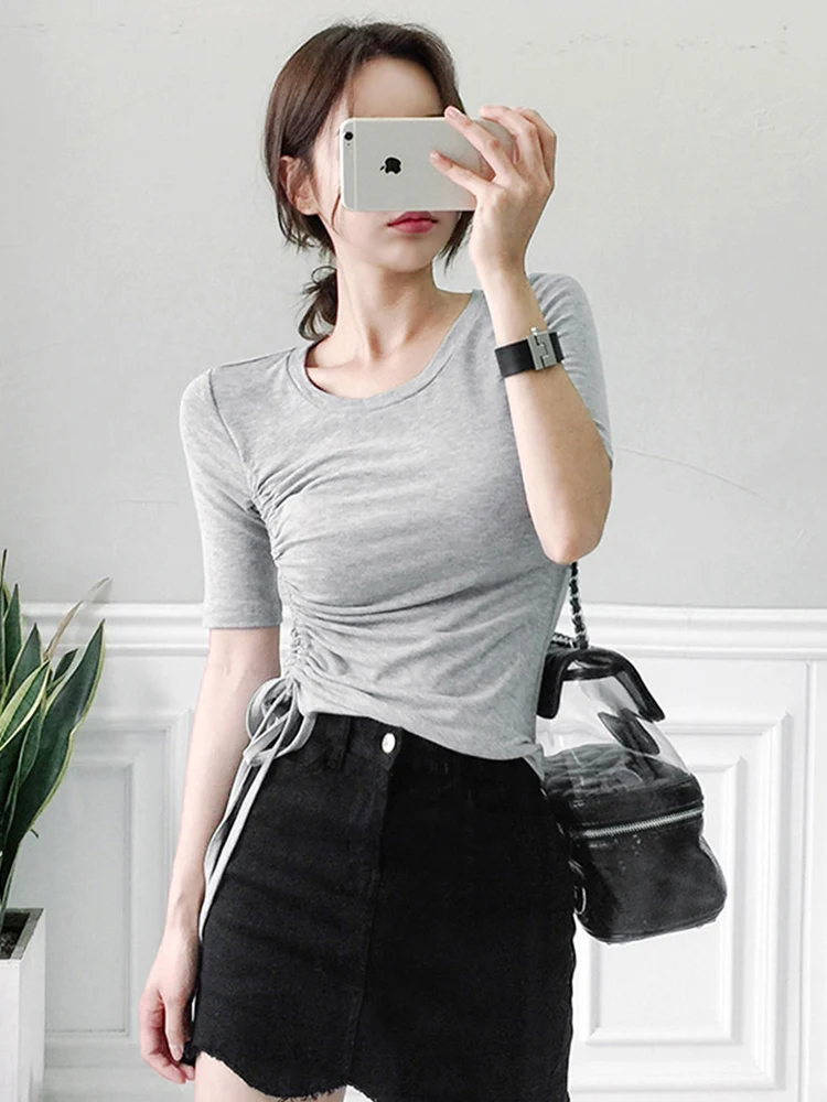 Women Crop Top Summer T-shirt 2019 Fashion New Short Black Tees O-Neck Side Tie High Waist Shirt Close-fitting Female Tops
Women Crop Top Summer T-shirt 2019 Fashion New Short Black Tees O-Neck Side Tie High Waist Shirt Close-fitting Female Tops