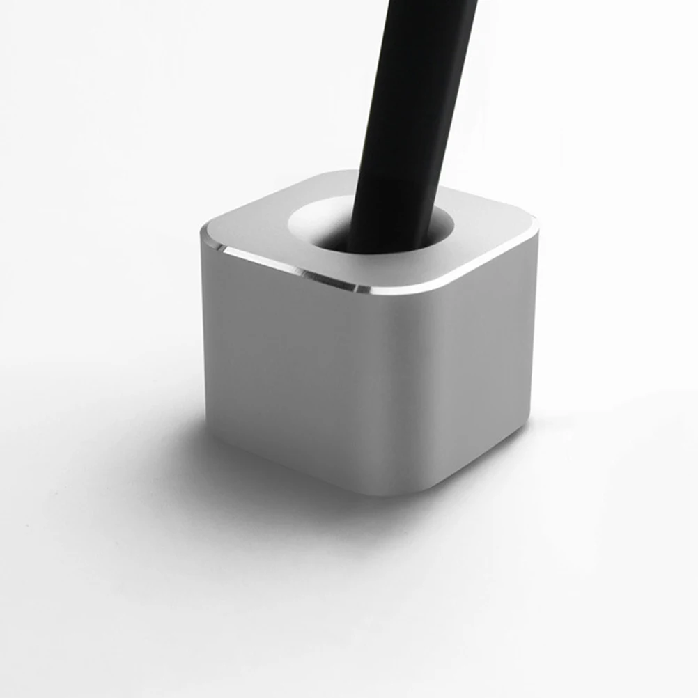 Pen Holder Base Mini Aluminium Alloy Pen Stand Single Pencil Holder Base Desktop Creative Ornament for Home Office School
Pen Holder Base Mini Aluminium Alloy Pen Stand Single Pencil Holder Base Desktop Creative Ornament for Home Office School
