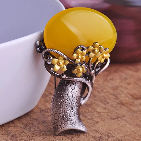 

Blucome Fashion Yellow Mushroom Tree Shape Brooch Gunblack Color Metal Brooches Women Sweater Jewelry Pins Clothes Accessories