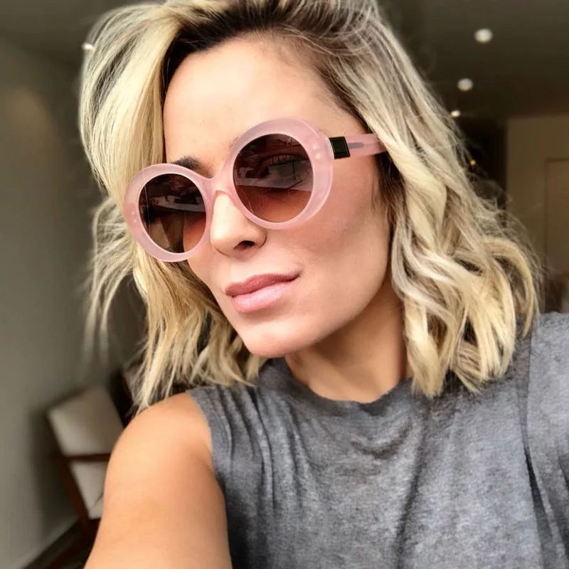 New 2018 High Quality Luxury Brand Sunglasses Women Round Frame Sun Glasses Vintage Fashion Pink Glasses Oval Sun Glasses UV400
New 2018 High Quality Luxury Brand Sunglasses Women Round Frame Sun Glasses Vintage Fashion Pink Glasses Oval Sun Glasses UV400