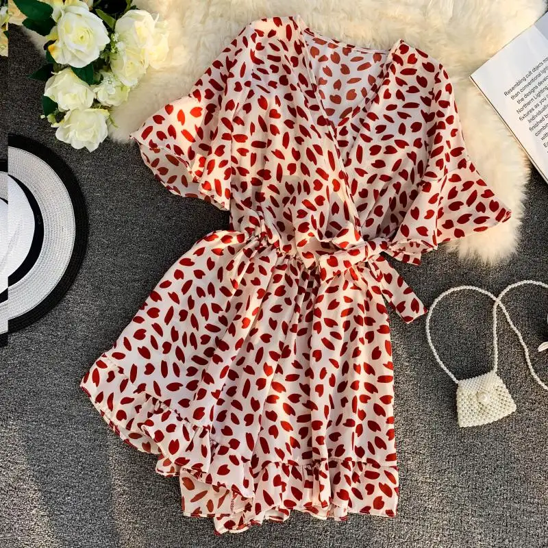 2019 SummerWomen Chiffon V-neck Printed Flowers Playsuit Wide-leg Waistband Ladies Holiday Trumpet Sleeves Romper Overalls
2019 SummerWomen Chiffon V-neck Printed Flowers Playsuit Wide-leg Waistband Ladies Holiday Trumpet Sleeves Romper Overalls