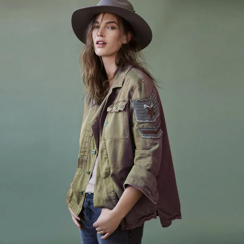 Women Jacket Fashion Design bomber jacket Applique Rivets Oversize Women Coat Army Green Cotton people Coat 2019 free shipping
Women Jacket Fashion Design bomber jacket Applique Rivets Oversize Women Coat Army Green Cotton people Coat 2019 free shipping