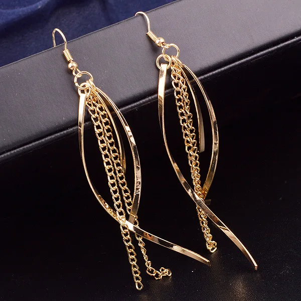 European and American Fashion Woman's Tassel Long Drop Earrings Gold Chain Vintage Personalized Long Earrings for woman
European and American Fashion Woman's Tassel Long Drop Earrings Gold Chain Vintage Personalized Long Earrings for woman