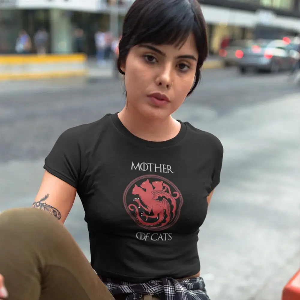 Game Of Thrones T-Shirt Mother Of Cats T Shirt O Neck Street Wear Women tshirt New Fashion Print 100 Cotton Ladies Tee Shirt
Game Of Thrones T-Shirt Mother Of Cats T Shirt O Neck Street Wear Women tshirt New Fashion Print 100 Cotton Ladies Tee Shirt